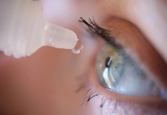 В США одобрены первые в мире глазные капли против близорукости