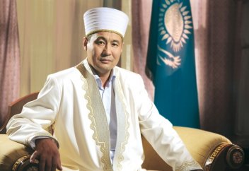 Бас мүфтидің қасиетті Қадір түнімен құттықтауы