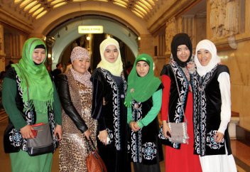 100 жылдың ішінде хиджаб қалай өзгерді? (ВИДЕО)