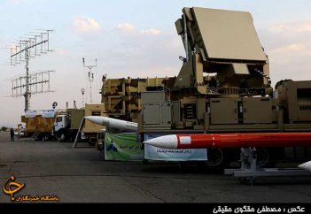 В Иране поставлена на боевое дежурство новейшая система ПВО "Бавар-373" (видео)