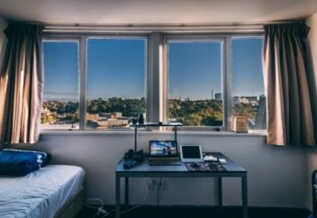 Шетелде тегін білім алуға арналған бағдарламалар