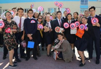 Ақтауда 800 адам бір-біріне кітап сыйлады