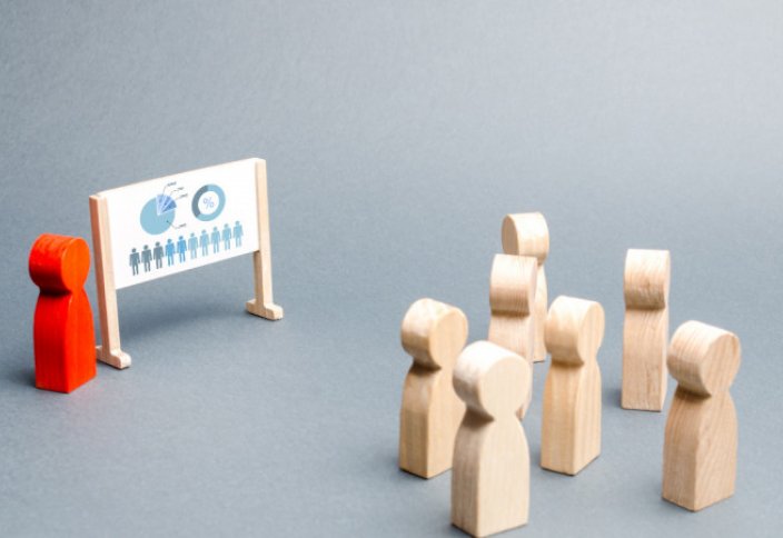 "Тренинги разрушили мою семью". Как казахстанцы становятся жертвами "мотиваторов"