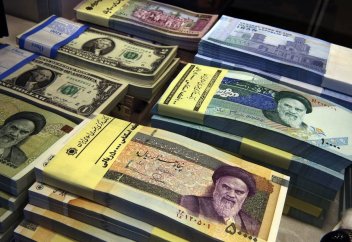 Иран захотел избавиться от лишних нулей