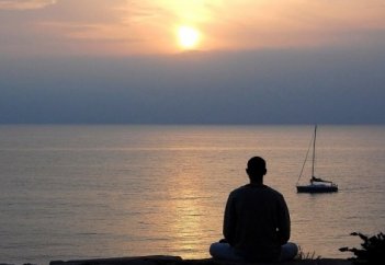 МЫНА ӨМІРДЕ МӘҢГІЛІК ӨМІР ЖОҚ, БӘРІН АЛЛА ӨЛШЕП ҚОЙҒАН.