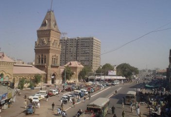 Пәкістан мұсылмандары 50 градус ыстықта ораза ұстауда