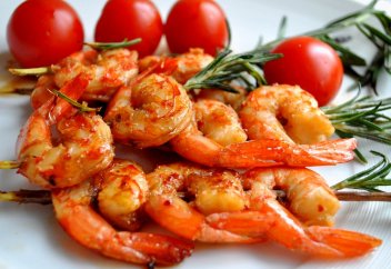 Дозволено ли в исламе есть креветки?