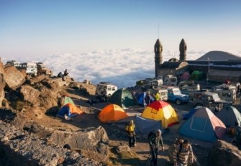 Иранская мечеть, построенная американскими солдатами во время Второй мировой войны