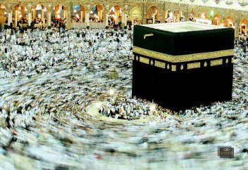 Тарихта тұңғыш рет: қасиетті Қағбаны тәу ету уақытша тоқтады (видео)