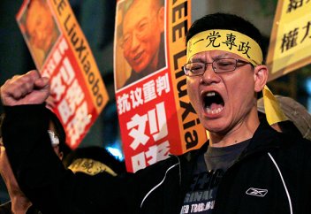 Как Китай расправляется с врагами государства и платит Западу за молчание