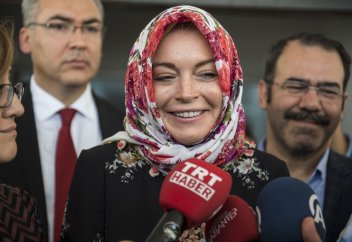 Приняла ли Ислам Линдси Лохан? (Фото)