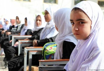 Афганистан: Что поставлено на карту, когда талибы отключили интернет?