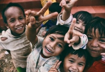 Саяхаттар алдында сол елдің заңымен таныс болыңыз: Сөмкеңізден сағыз шықса соттайтын елдер бар