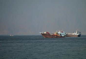 Араб елі басқа отын тасымалдаудың нұсқасы болмаса да Үрміз бұғазын айналып өтетін жобадан бас тартты. Неге?