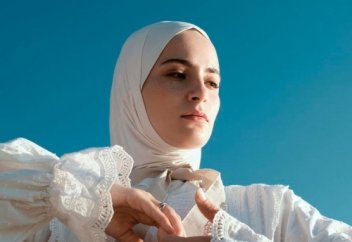 АҚШ ғалымы: Мұсылман әйел - жер бетіндегі ең таза әйел