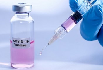 Биолог назвала ключевой недостаток вакцин от COVID-19. Инфекционист оценил уровень защиты после вакцинации от COVID-19