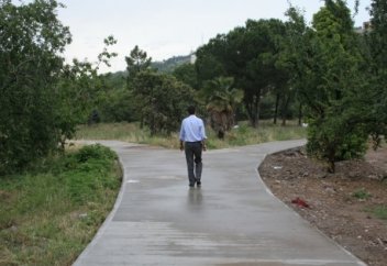 Қалсын десең артыңда адам атың