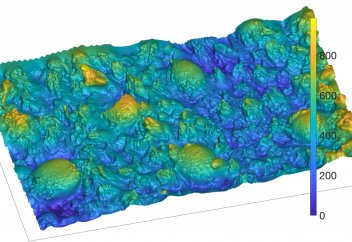 Сыртқы қысым мен қысымның жоғалуына байланысты түсін өзгертетін материал жасалды (видео)