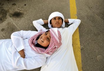 Араб елі кәмелет жасына толмағандарды қорғайтын заңды күшейтті