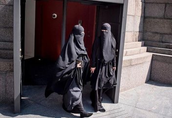 Парламент Португалии одобрил запрет на ношение паранджи в общественных местах