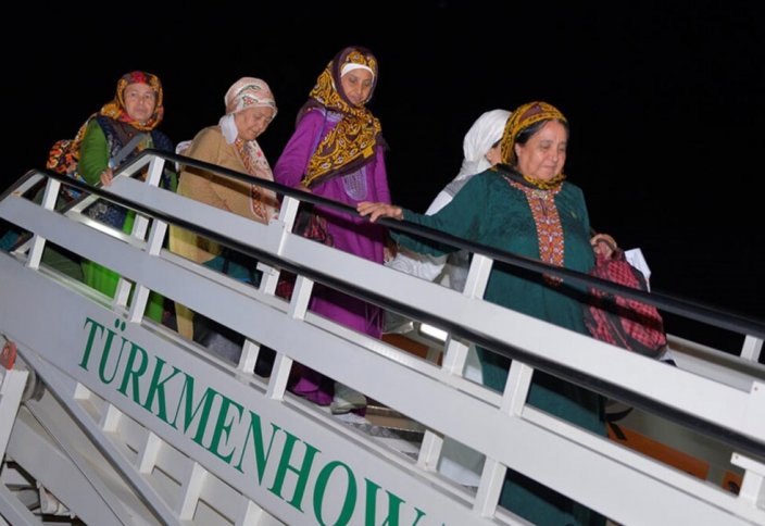 Во что обходится «бесплатный» хадж в Туркменистане?