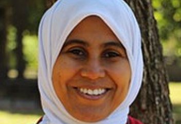 Мусульманку чествуют в Белом доме