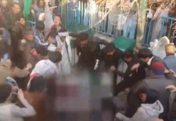 Ауғанстанда тұрғындар "Құранды өртеген" әйелдің өзін өртеп жіберді