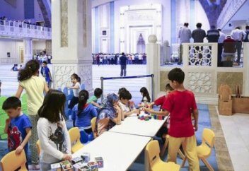 ТҮРКИЯ МЕШІТТЕРІНДЕ БАЛАЛАРҒА АРНАЛҒАН БӨЛМЕ ПАЙДА БОЛАДЫ