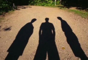 ТРИ УГЛА ЗЛА, или универсальная схема любых манипуляций