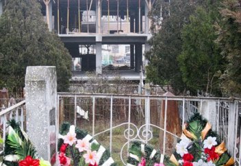 Қателесіп, өзге әйелдің сүйегін жерлепті