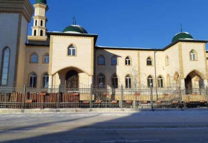 Жители Якутска выступают за закрытие соборной мечети