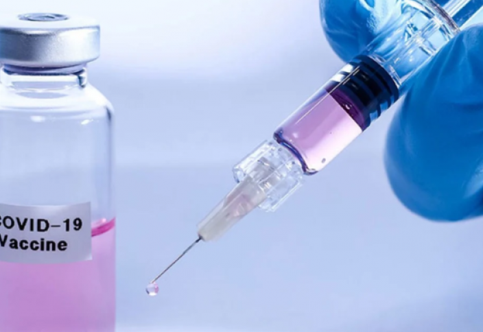 Ученые предупредили, что российская «вакцина» может быть опаснее COVID-19