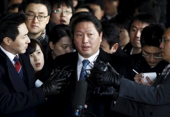 Как миллиардер из Кореи совершил «ужасную ошибку» и заработал на ней $14 млрд