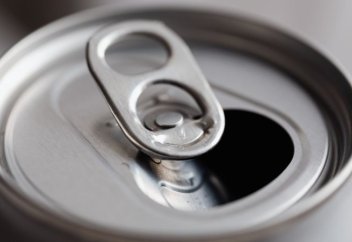 Енді жастардың энергетик сусындарды сатып алуына тыйым салынбақ