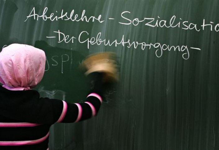 Германия: В школьных учебниках имя Ахмед связали с ворами