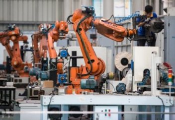 Роботты робот құрастыратын зауыт ашылады