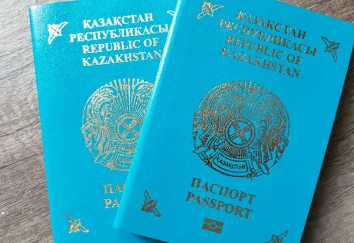 В полиции разъяснили, как получить паспорт, если находишься за границей