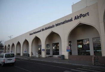 Енді әйелдер Саудияға өзіне қамқор ер адамдарсыз бара алады