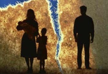 Бір әйел бар, күйеуге тиген....