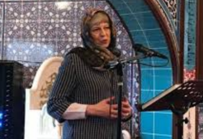 Речь Терезы Мэй с минбара мечети не оставила равнодушных (ВИДЕО)