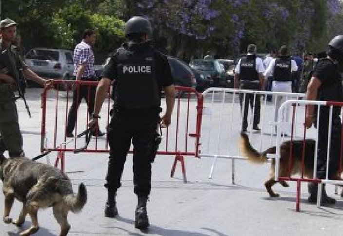 Тунис лаңкестік жағдайға байланысты 80 мешітті жабатын болды (видео)