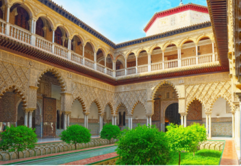 Испания запустила путеводитель для мусульманских туристов