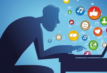 Желіде жазған қандай пікіріңіз үшін қылмыстық жауапкершілікке тартылуыңыз мүмкін?