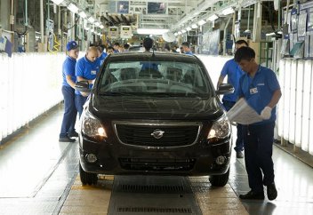 Өзбекстан күніне 800 көлік шығаратын деңгейге көтерілді