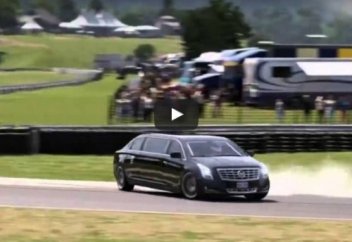 Сумасшедший дрифт задним ходом на лимузине