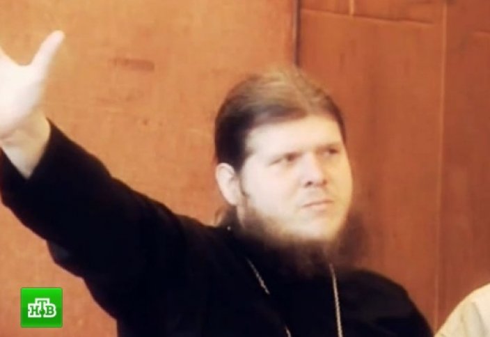 Өзін құдаймын деп жариялаған азаматтың үйінен миллиондаған қаржы тәркіленді