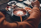 В Турции захотели отказаться от шведского стола