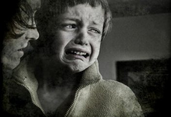 Баланы жылатқан... пірәдар (видео)