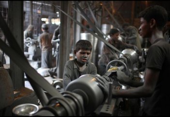 8 сағат жұмыс, 8 сағат ұйқы және 8 сағат демалыс: адамзат бұл жеңіске қалай жетті?