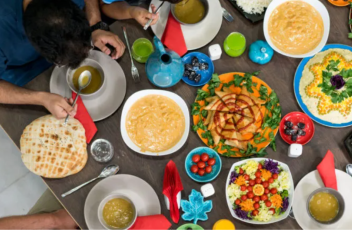 Месяц поста или пиршеств? Самоограничение и расточительство в Рамадан